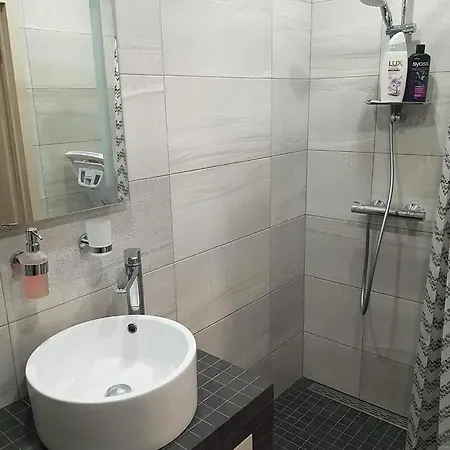 Cosy 10 Min From Center