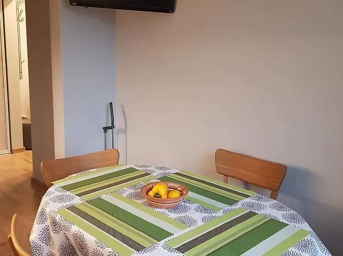 Апартаменты Cosy 10 Min From Center