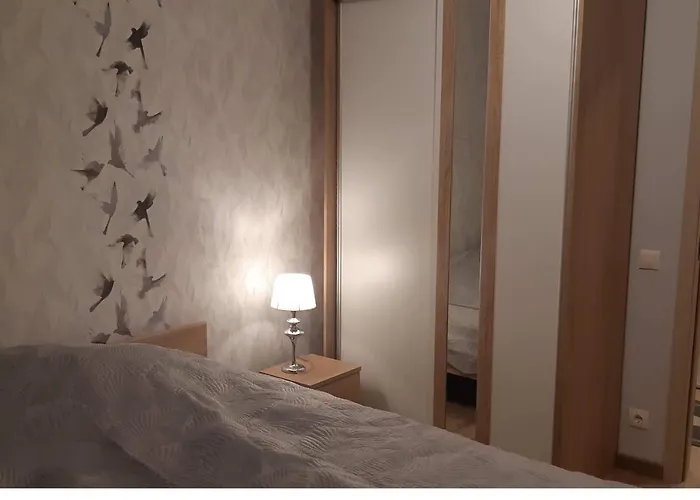 Cosy 10 Min From Center Апартаменты *